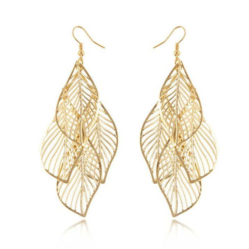 

Fashion Baitao Ladies Hollow Leaves and Sour Ear Drops, Gold