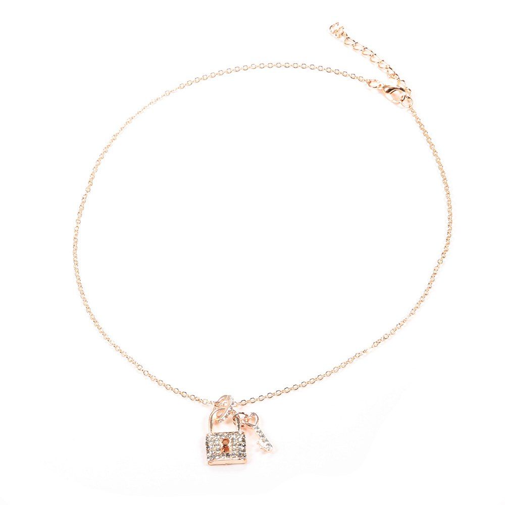 

Fashion Big Diamond-Studded Heart Lock Gold Key Pendant Necklace